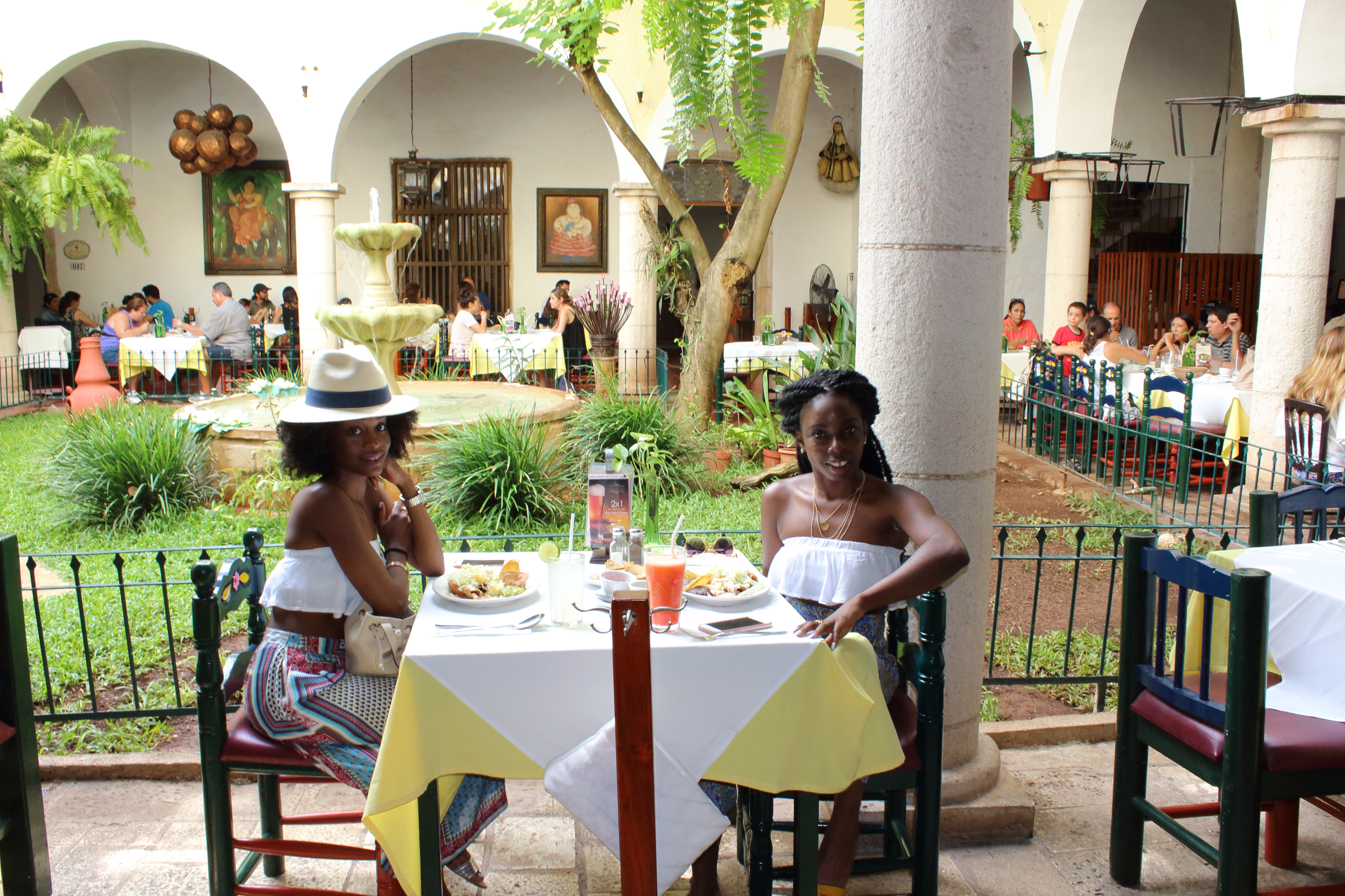 valladolid-lunch-friends